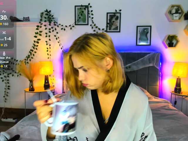 DellaRowwe