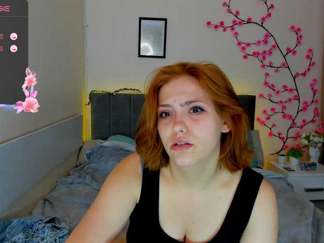 DellaRowwe live cam on BongaCams