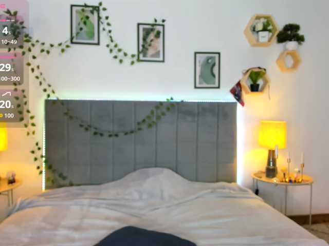 DellaRowwe live cam on BongaCams