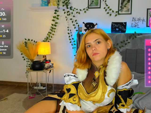 DellaRowwe live cam preview