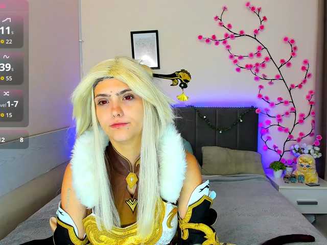 DellaRowwe live cam on BongaCams