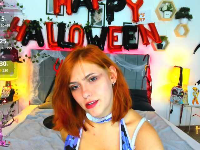 DellaRowwe live cam on BongaCams