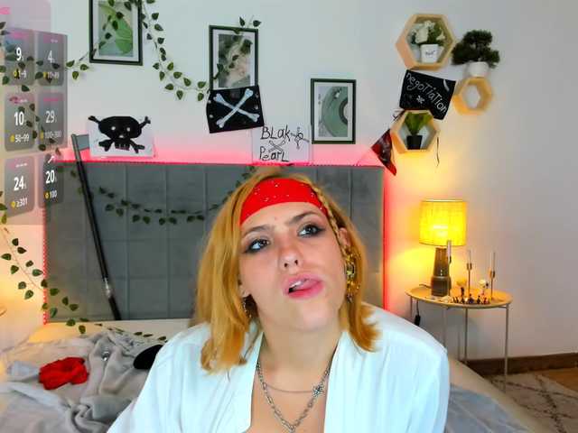 DellaRowwe