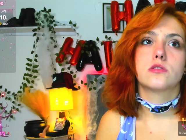 DellaRowwe live cam on BongaCams