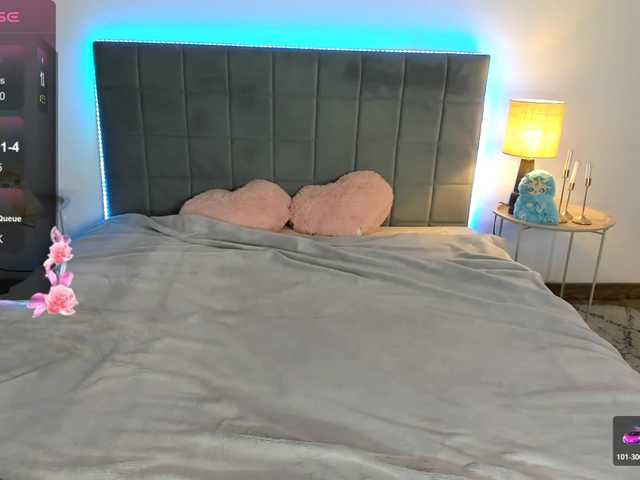DellaRowwe live cam on BongaCams