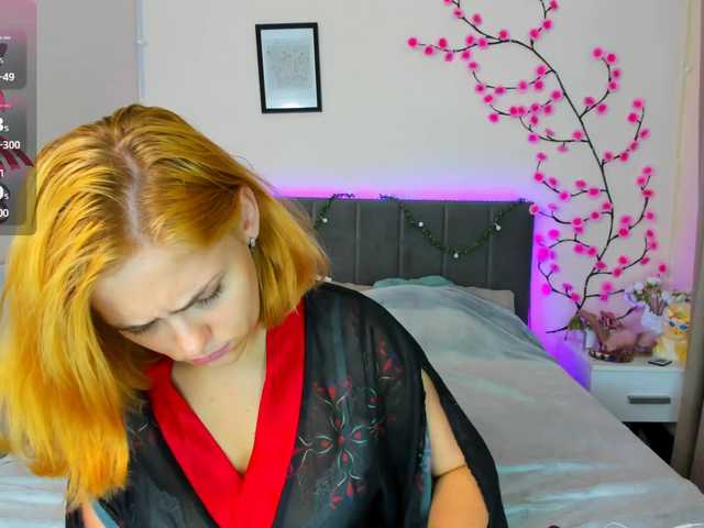 DellaRowwe live cam on BongaCams