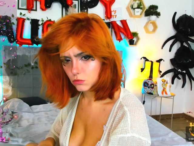 DellaRowwe live cam on BongaCams