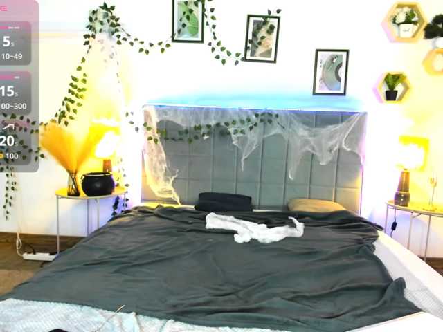DellaRowwe live cam on BongaCams