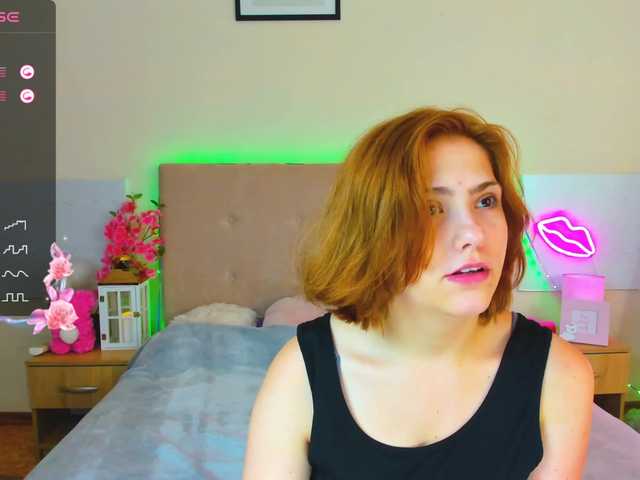 DellaRowwe live cam on BongaCams