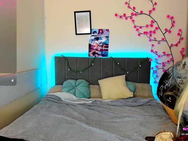 DellaRowwe live cam on BongaCams