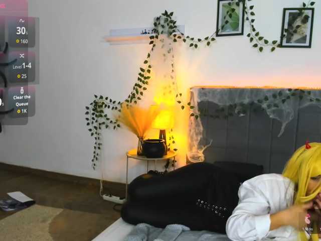 DellaRowwe live cam on BongaCams