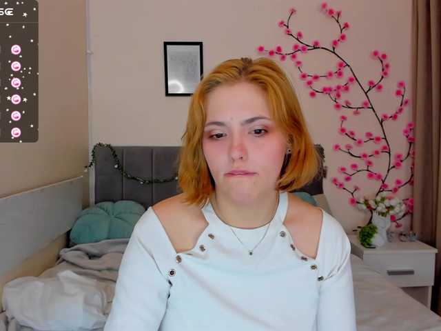 DellaRowwe's BongaCams show and profile