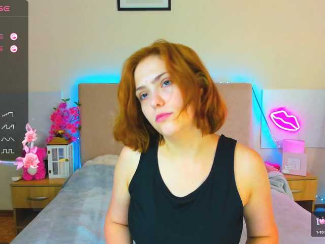 DellaRowwe live cam on BongaCams