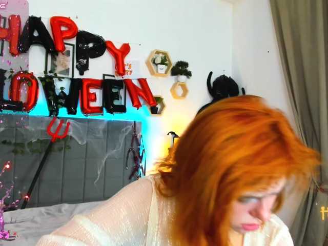 DellaRowwe live cam on BongaCams