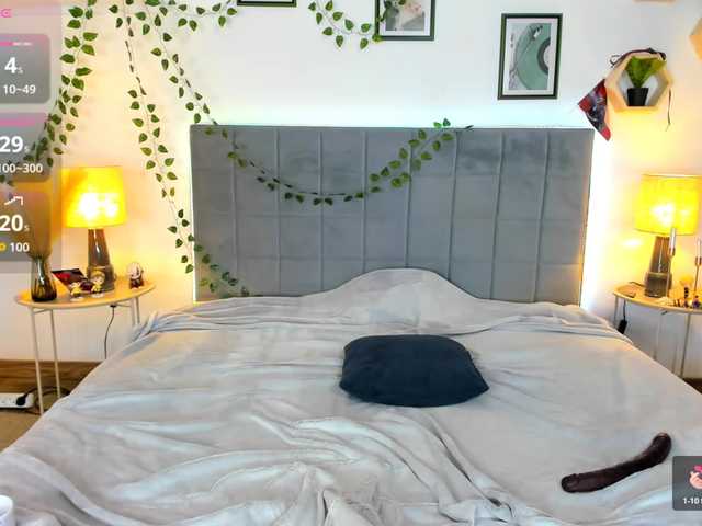 DellaRowwe live cam on BongaCams