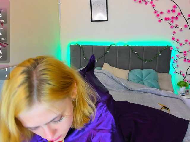 DellaRowwe live cam on BongaCams