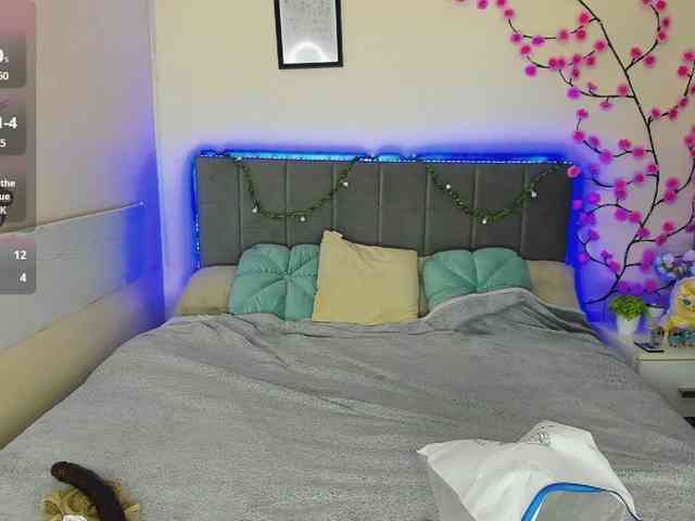 DellaRowwe webcam
