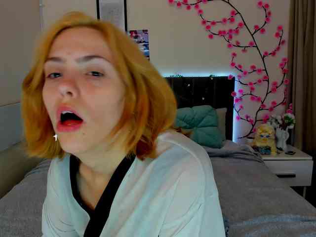 DellaRowwe webcam