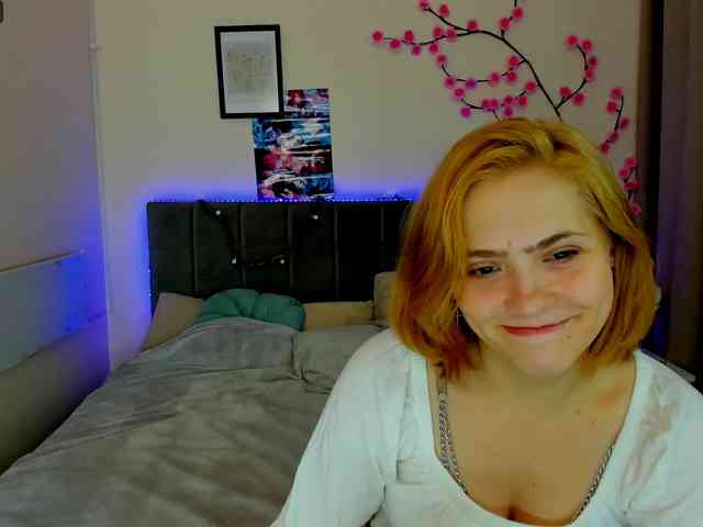 DellaRowwe webcam