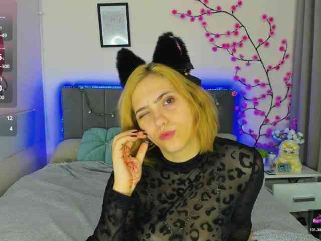 DellaRowwe webcam