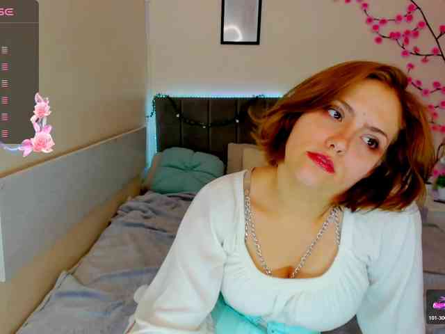 DellaRowwe webcam