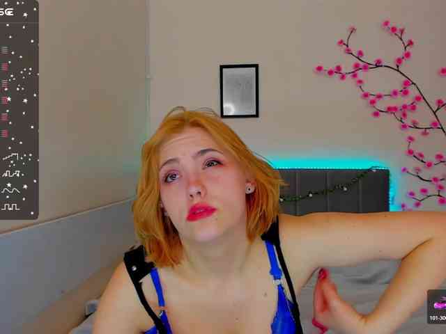 DellaRowwe webcam