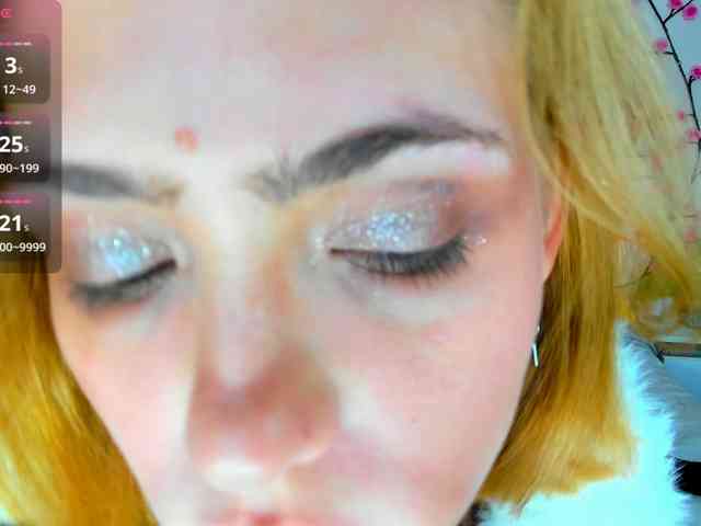 DellaRowwe webcam