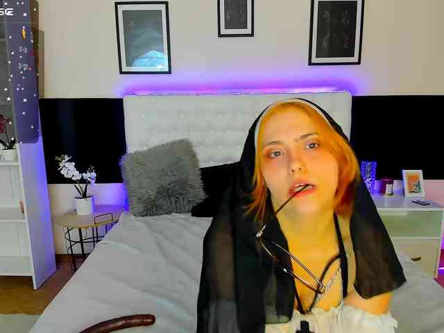 DellaRowwe webcam