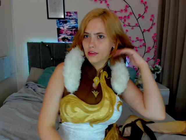 DellaRowwe webcam