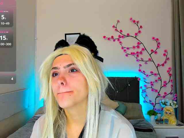 DellaRowwe webcam