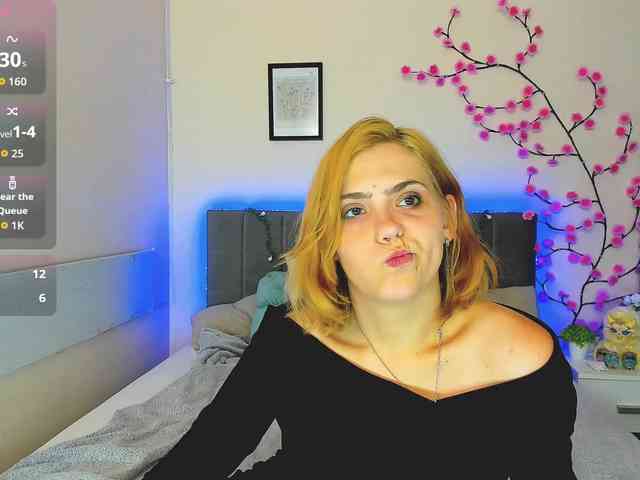 DellaRowwe webcam