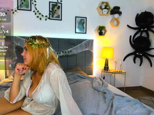 DellaRowwe webcam