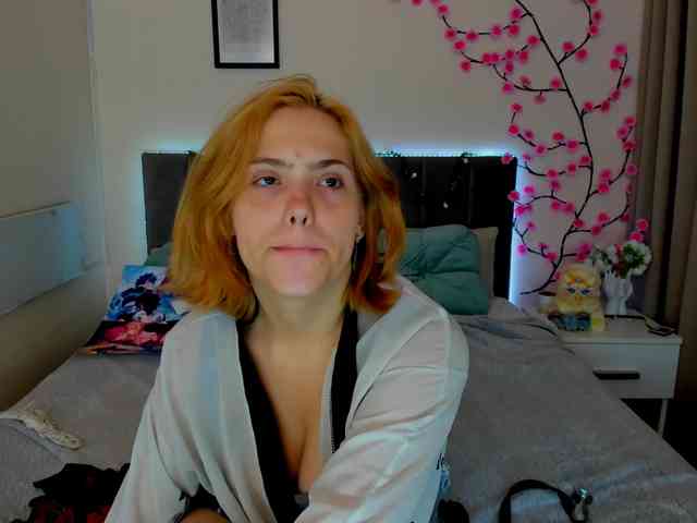 DellaRowwe webcam