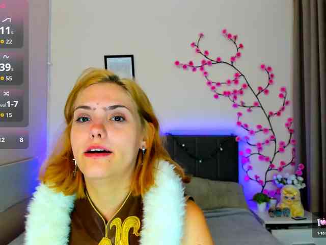 DellaRowwe webcam