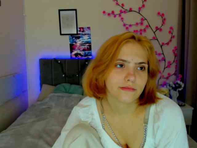 DellaRowwe webcam