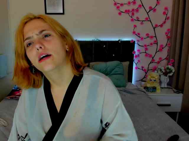DellaRowwe webcam