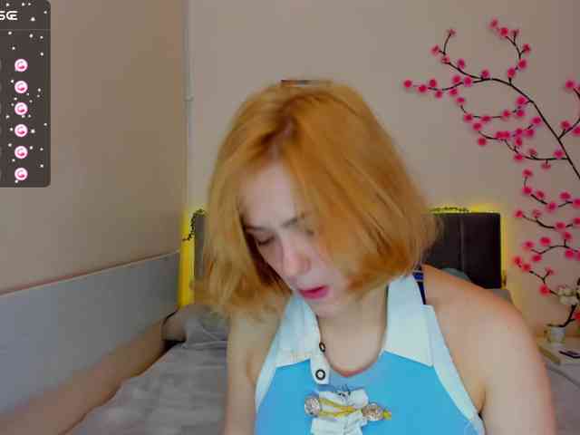 DellaRowwe webcam