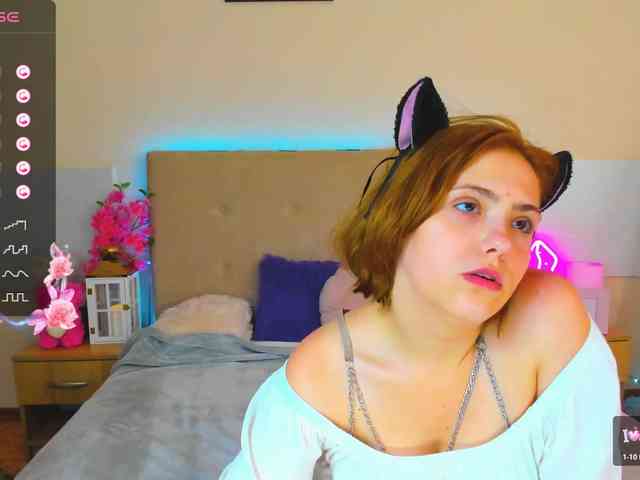 DellaRowwe webcam