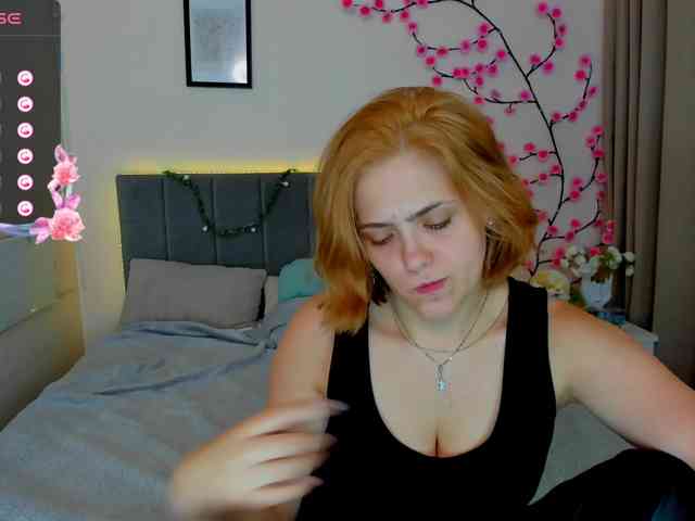 DellaRowwe webcam