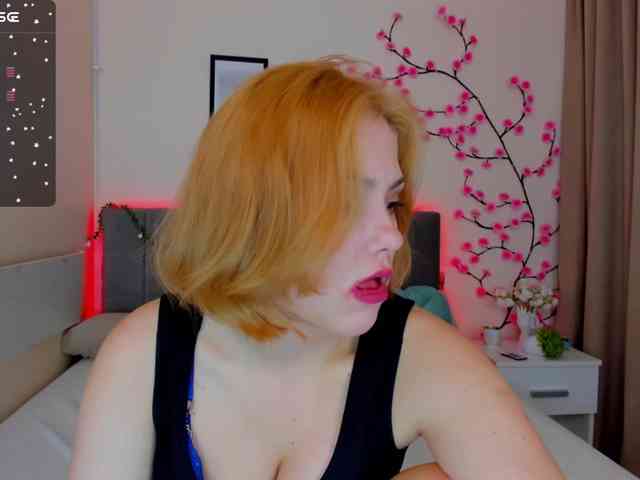 DellaRowwe webcam