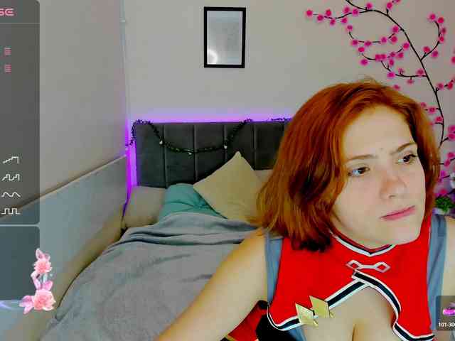 DellaRowwe webcam
