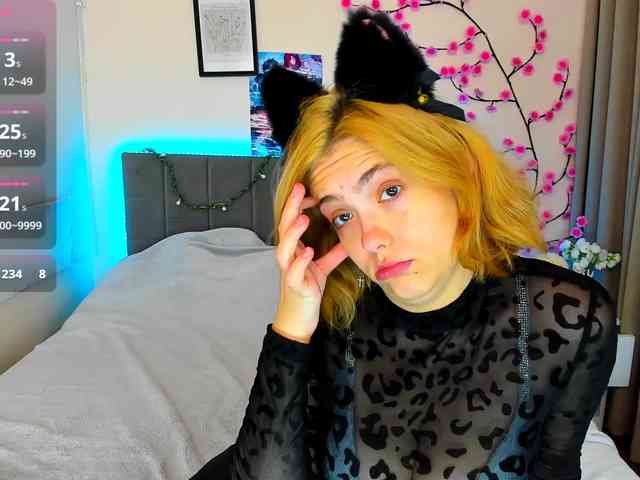 DellaRowwe webcam