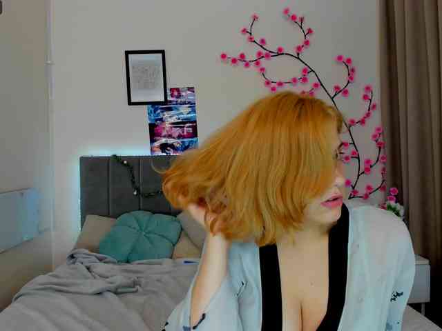 DellaRowwe webcam