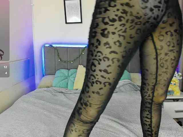 DellaRowwe webcam