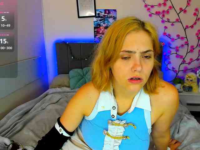 DellaRowwe webcam