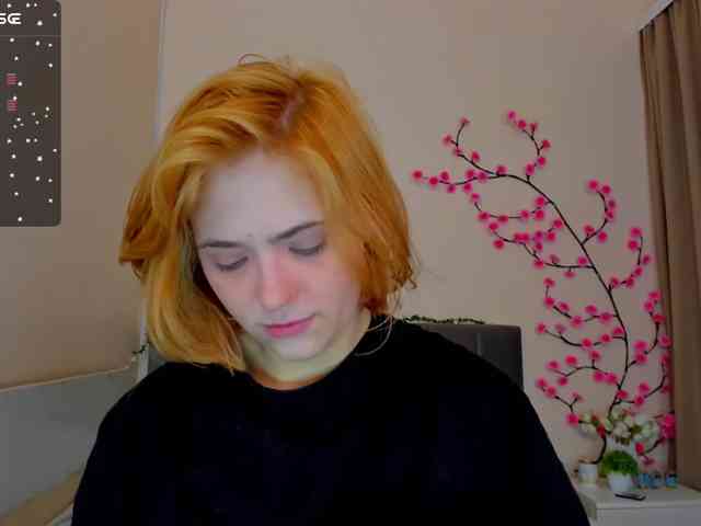 DellaRowwe webcam