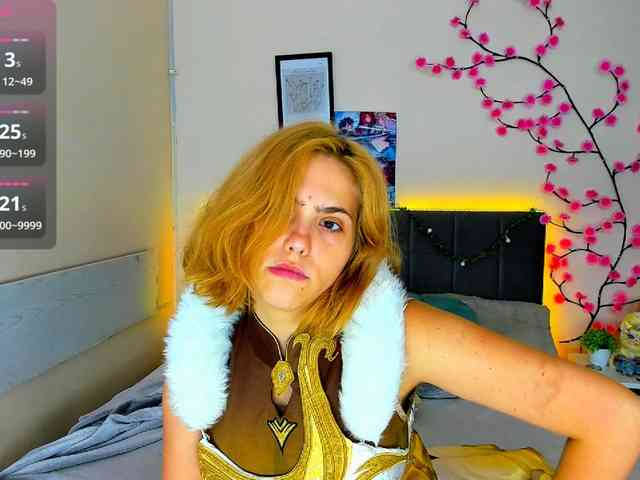DellaRowwe webcam