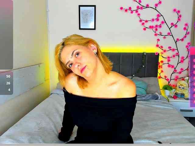 DellaRowwe webcam