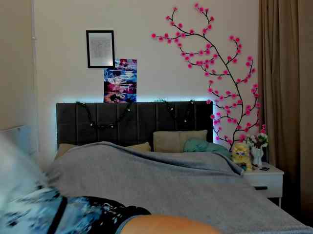 DellaRowwe webcam