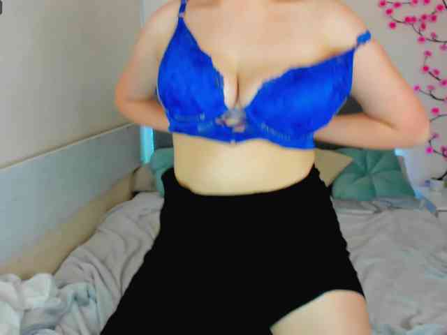 DellaRowwe webcam
